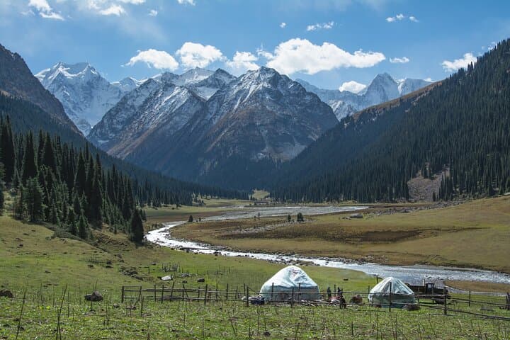7-Day Tian Shan Trek: Ala-Kul, Telety Pass & Jeti-Oguz Valley