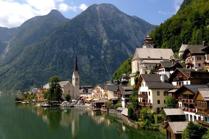 Private Day Tour to Hallstatt, St. Gilgen & Mondsee from Vienna photo 5