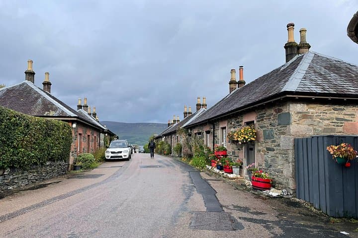 Loch Lomond & Trossachs Private Luxury Day Tour — Balmaha, Luss, Callander & Stirling Castle photo 3