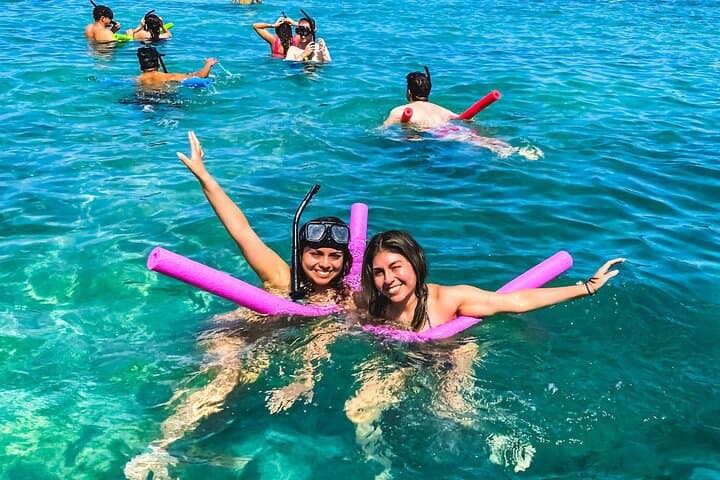 Full-Day Rosario Islands & Barú Speedboat Trip from Cartagena — Snorkel, Party & Playa Blanca photo 5