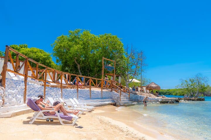 Private Full-Day Isla Encantada: Snorkel, Paddle & Hidden Beaches in the Rosario Islands