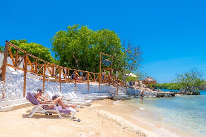 Private Full-Day Isla Encantada: Snorkel, Paddle & Hidden Beaches in the Rosario Islands photo 4