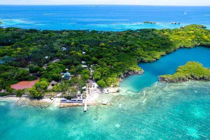 Private Full-Day Isla Encantada: Snorkel, Paddle & Hidden Beaches in the Rosario Islands photo 3