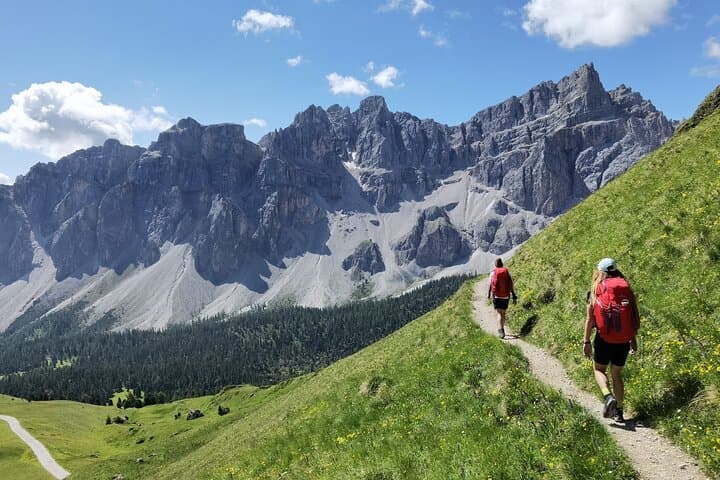 Dolomites Alta Via Multi-Day Hiking Tour — 2–4 Day Rifugio Trek photo 2