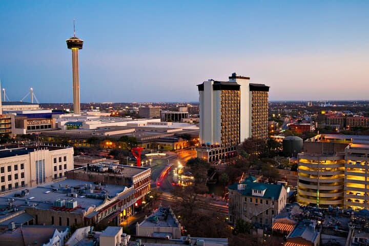 Private Romantic Tour — Enchanting San Antonio River Walk, Alamo & Tower Views photo 3