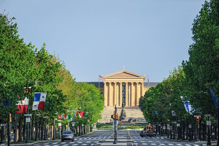 Private Art & Romance Tour in South Philadelphia — Evening Guided Walk photo 5