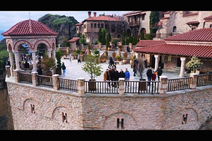 Private Day Trip from Athens to Meteora by VIP Minibus — Full-Day Tour Guide photo 2