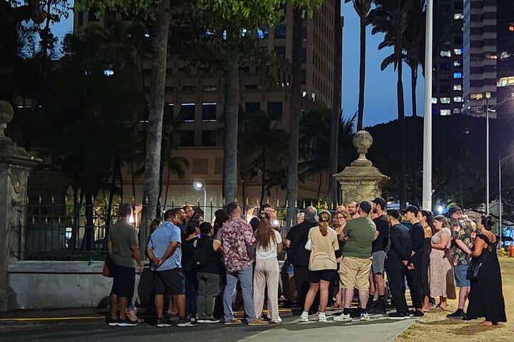 Honolulu Night Marchers Ghost Tour — Downtown Haunted Walking Experience photo 4