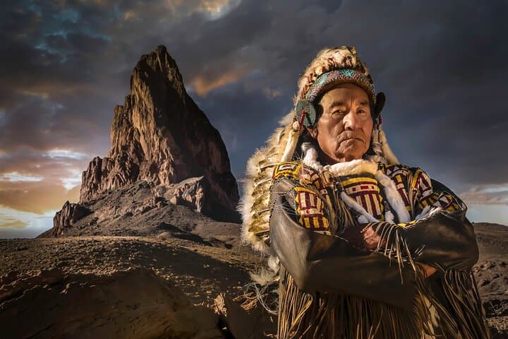 Explore Monument Valley: Private Navajo-Guided Journey into Iconic Desert Landscapes photo 4