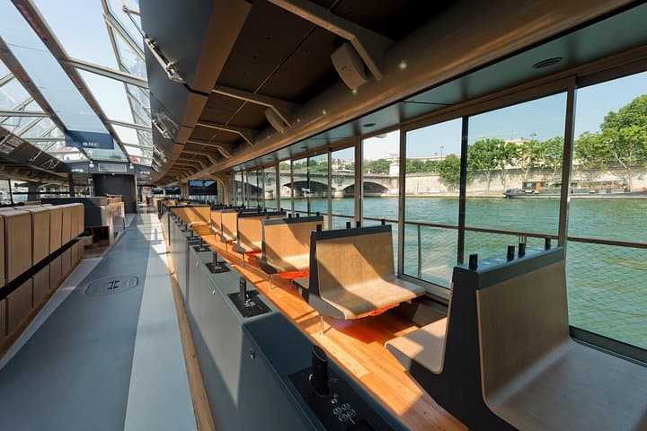 Paris Seine River Cruise — 1-Hour City Tour from Bateaux Parisiens photo 4