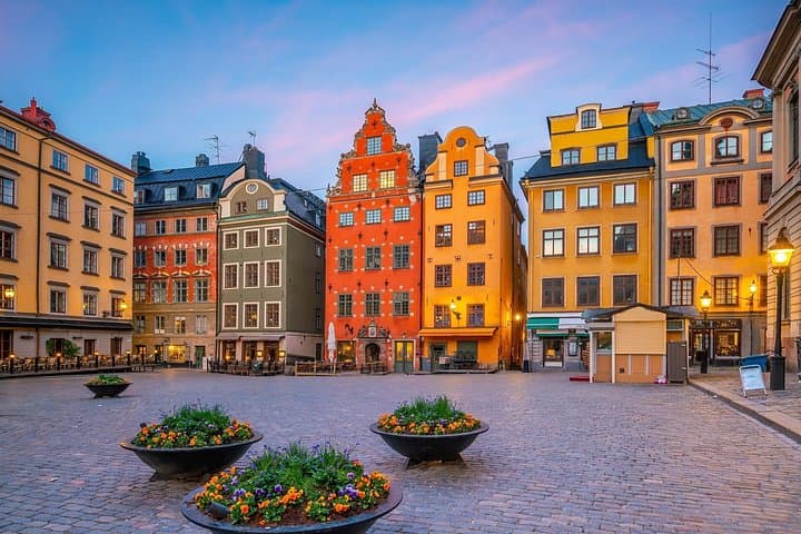 Stockholm Old Town Walking Tour — Gamla Stan, Royal Palace & Vasa Museum Options photo 1