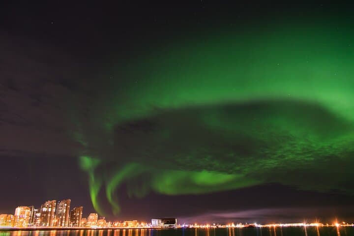 Private Northern Lights Super Truck Tour from Reykjavík photo 4