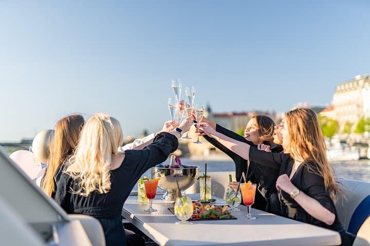 Prague Pontoon Yacht Experience: All-You-Can-Drink Vltava Cruise