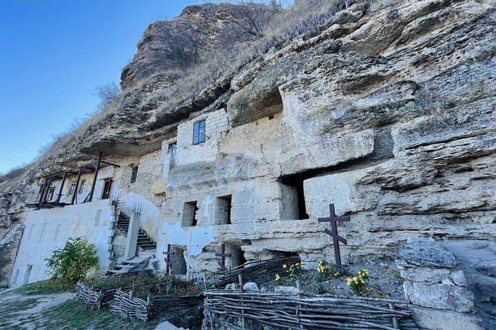 Hike to Tipova Cave Monastery & Lalova Village: Day Trip from Chișinău