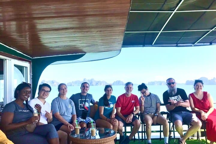 Full-Day Halong Bay Cruise: Sung Sot Cave, Trinh Nu Beach & Kayaking photo 1