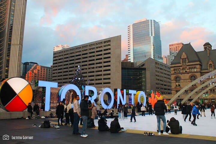 Toronto Layover Private Tour: Union Station, CN Tower & St. Lawrence Market in 90 Minutes photo 5
