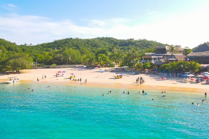 Huatulco Highlights: Viewpoints, Oaxacan Tastes, and Snorkeling at Playa La Entrega