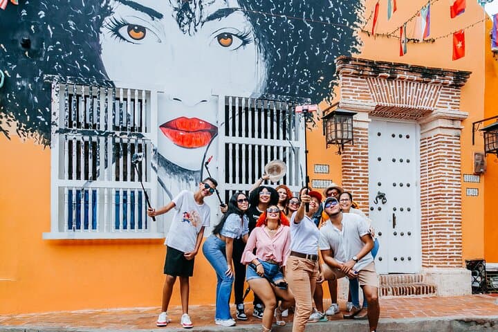 Getsemaní Selfie Tour: Cartagena Street Art, Craft Beer & Champeta Experience photo 4
