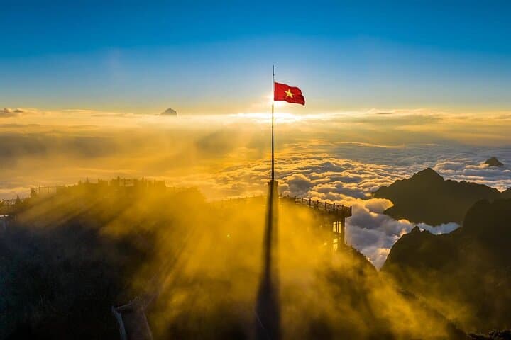 Sapa Muong Hoa Valley Day Hike with Local Guide — Y Linh Ho, Lao Chai & Ta Van photo 5