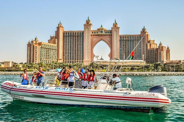 Dubai 75-Minute Speedboat Adventure: Atlantis & Marina Panorama