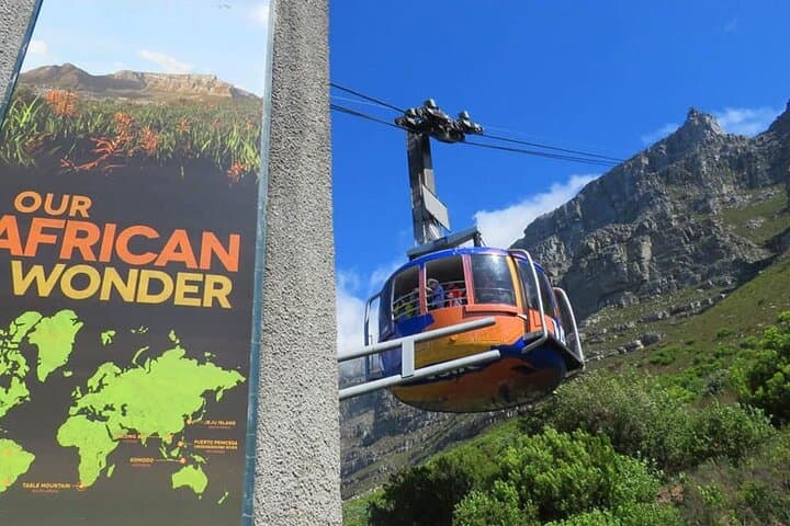 Robben Island and Table Mountain: Full-Day Cape Town Excursion from the V&A Waterfront