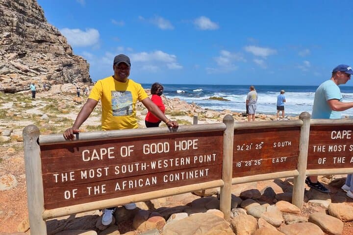 Private Cape Peninsula Day Tour: Table Mountain, Chapman's Peak & Cape Point Wildlife photo 4