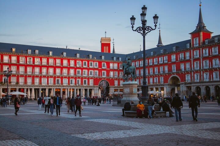 Self-Guided City Quest in Madrid: Interactive Treasure Hunt & Walking Tour photo 5