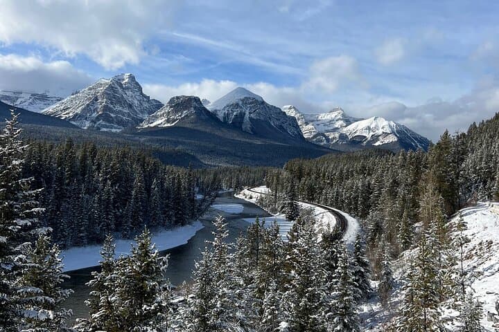 Banff to Peyto: Full-Day Private Tour to Lake Louise, Emerald Lake & Icefields Parkway photo 1