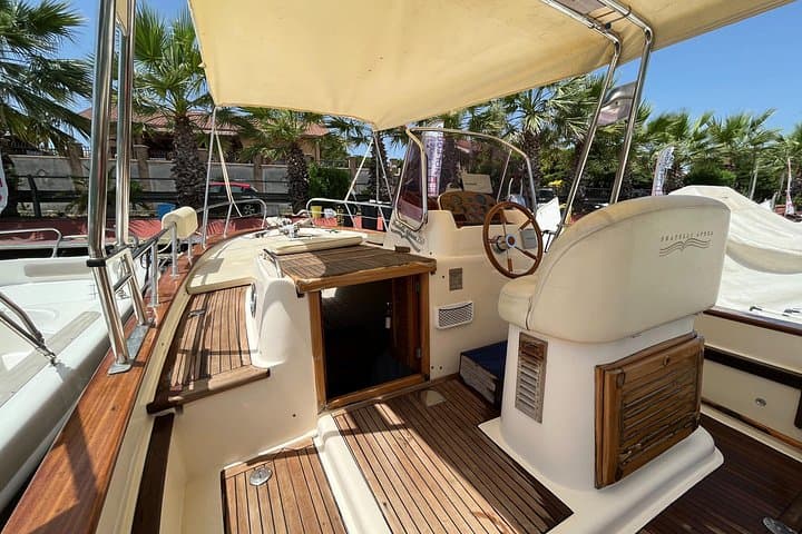 Private Circeo Caves & Torre Paola Cruise — Swim, Explore, and Coastal Views photo 2