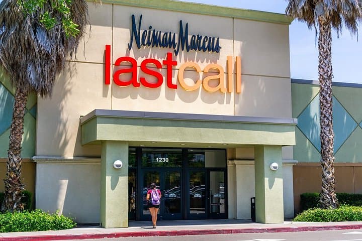 private-shopping-tour-to-the-outlets-at-orange-roundtrip-from-los-angeles photo 1
