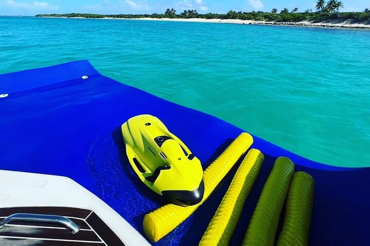 Private Yacht & Snorkel Trip to Cayo Icacos from Fajardo