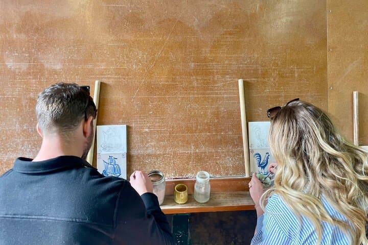 Private Lisbon Wine and Tile Painting Tour in Sesimbra & Arrábida photo 2