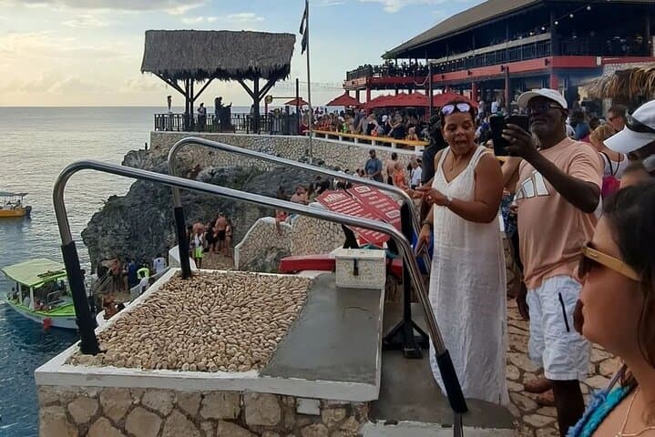 Seven Mile Beach and Rick's Cafe: Day Tour from Montego Bay photo 2
