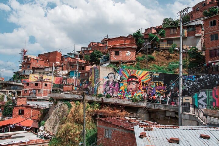 Comuna 13 Graffiti Private Tour: Medellín’s Street-Art Transformation photo 2