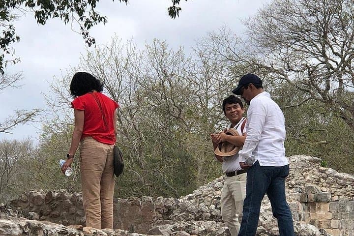 Edzná Day Trip with a Local Guide: Colectivo Ride, Mayan Ruins & History photo 6
