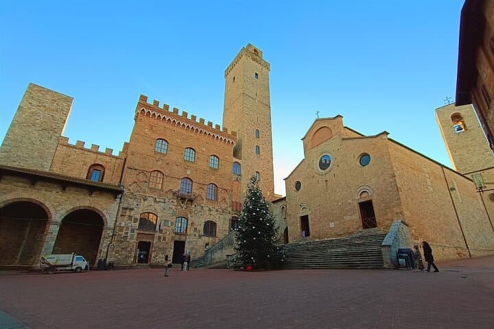 Tuscan Legends Day Trip: San Galgano, Monteriggioni & San Gimignano photo 5