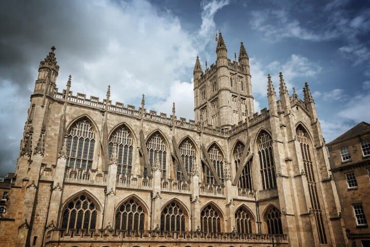 Historic Bath Walking Tour with App: Royal Crescent to Roman Baths