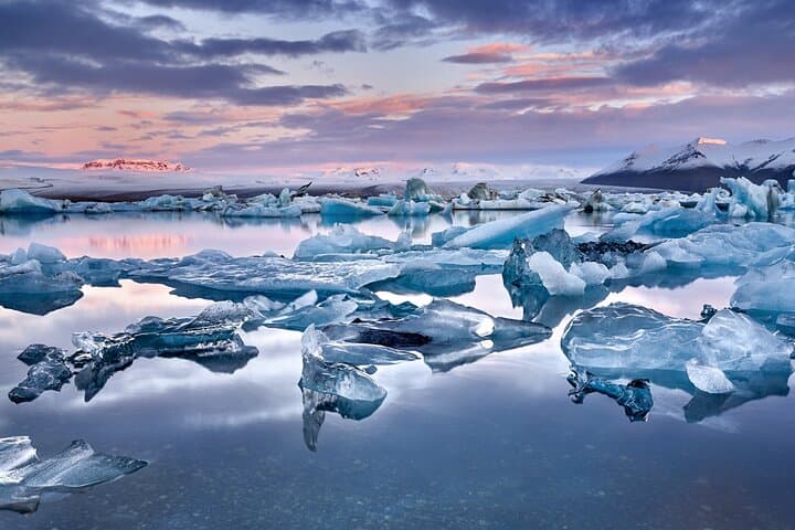 Jökulsárlón Glacier Lagoon & Diamond Beach: A Private Day Trip from Reykjavík photo 5