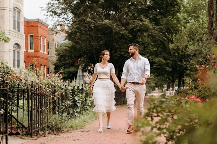 Private Professional Vacation Photoshoot in Toronto — City Landmark Session