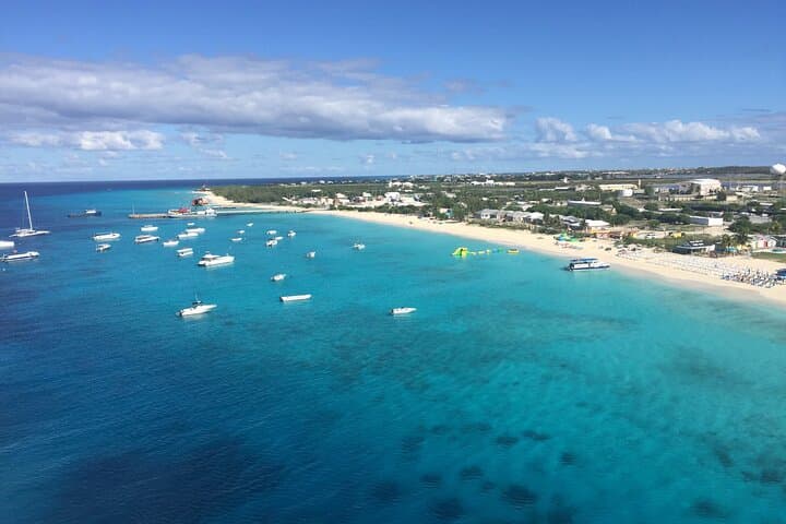 Private 9-Hour Turks and Caicos Tour: Grace Bay, Little Water Cay & Half Moon Bay photo 2