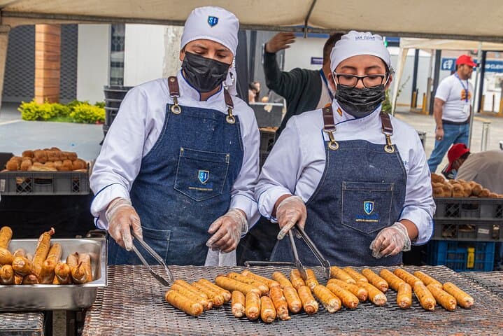 Quito Street Food Private Tour: Best Bites & Historic Sights in 4 Hours photo 3