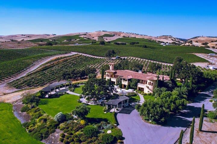 Paso Robles 3-Winery Tour — All-Inclusive Tasting & Picnic Experience photo 3