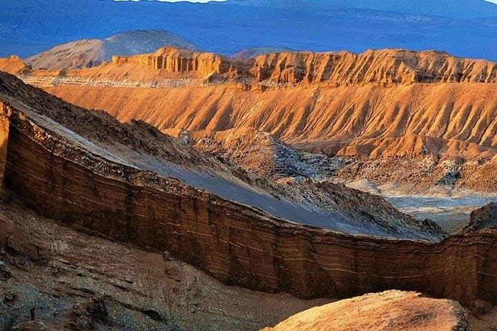 Exploring Valle de la Luna: Moonlike Landscapes and Geologic Secrets near San Pedro de Atacama photo 2