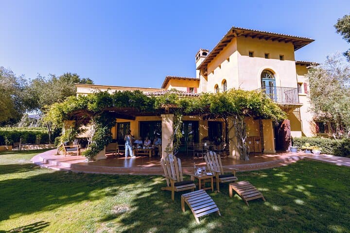 Santa Ynez 3-Winery Wine Tour with Picnic Lunch — Grapeline Tasting Experience photo 3