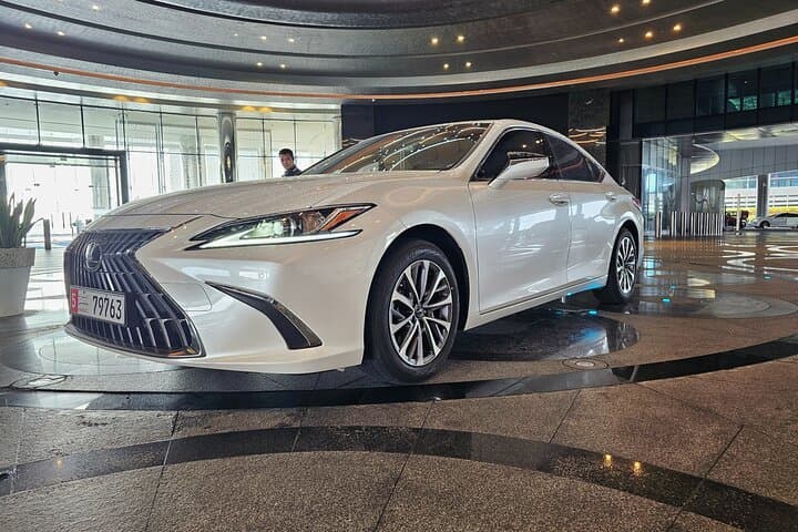 VIP Abu Dhabi Airport Transfer — Private Lexus ES 350 Chauffeur Service photo 2