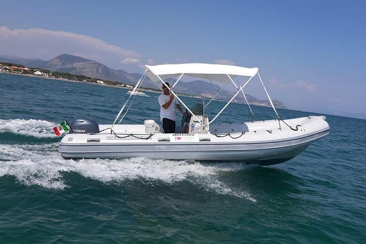 Private Pontine Islands Cruise: Clubman 21 Dinghy Day Trip from Terracina