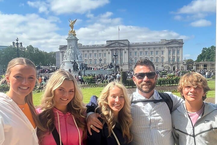 Ultimate 6-Hour Private Tour of London by Iconic Black Cab photo 5