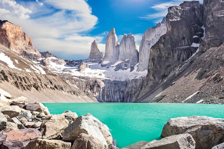 Full-Day Private Tour of Torres del Paine: Salto Grande, Grey Glacier & Cueva del Milodón