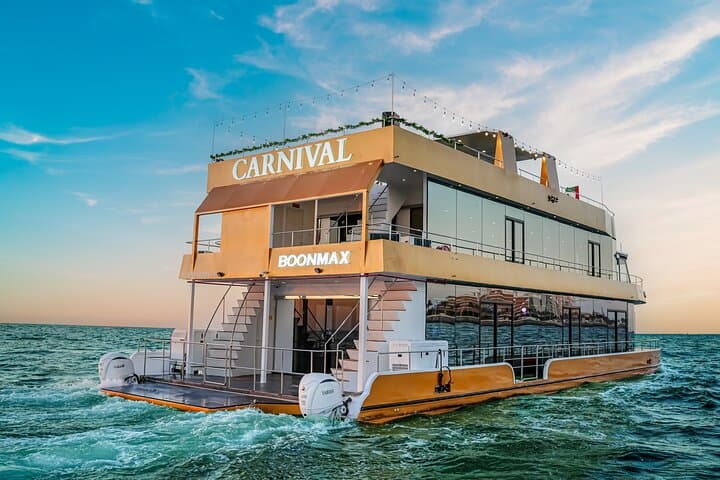 Dubai Marina Dinner Cruise with Live Carnival Shows