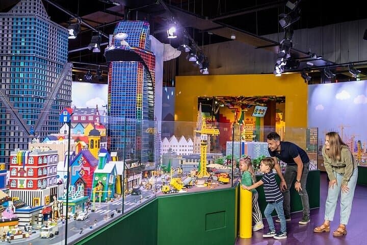 LEGO Discovery Center Boston: Family-Friendly Creative Play at Assembly Row photo 3